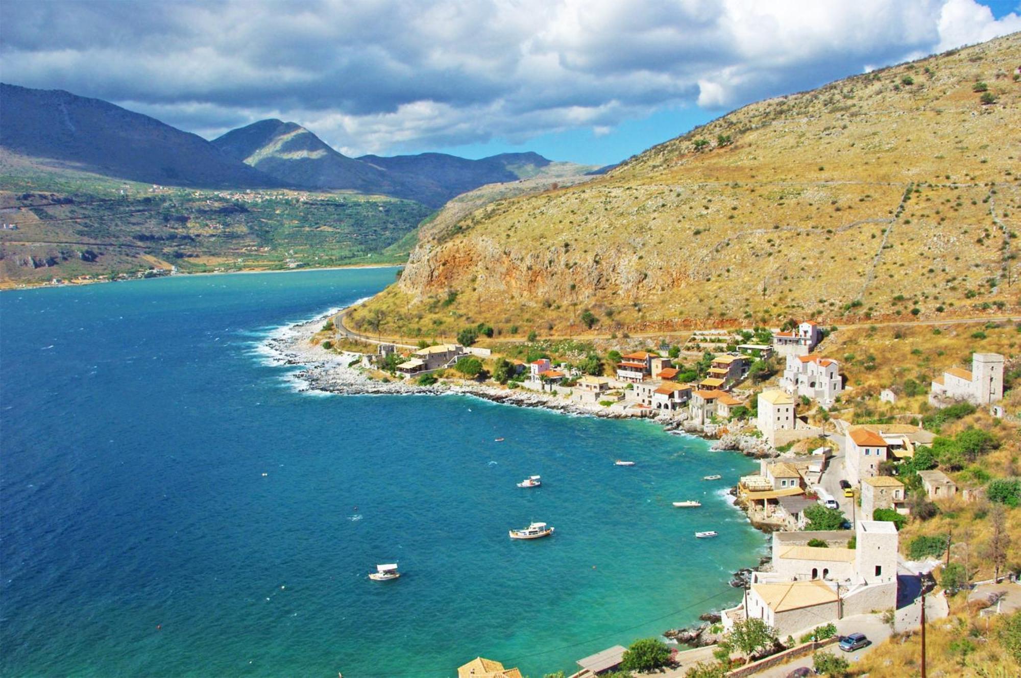 Guesthouse Toxotis Pyrgos Dirou ภายนอก รูปภาพ