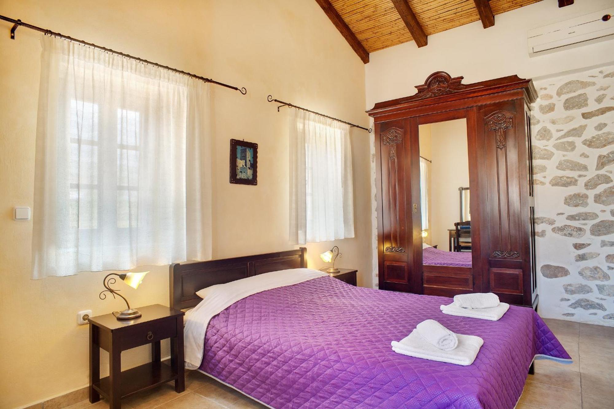 Guesthouse Toxotis Pyrgos Dirou ภายนอก รูปภาพ