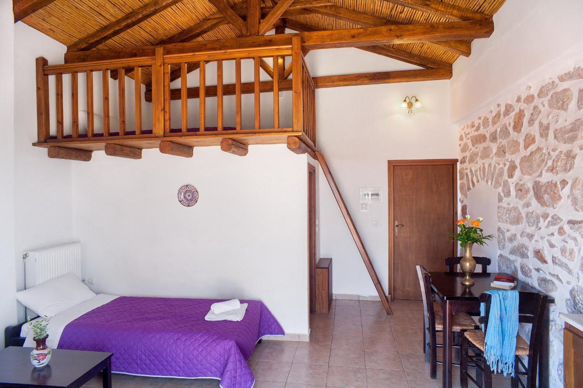 Guesthouse Toxotis Pyrgos Dirou ภายนอก รูปภาพ